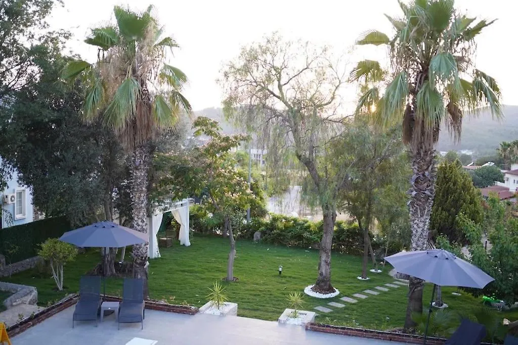 פאטהיה Villa Derin Su