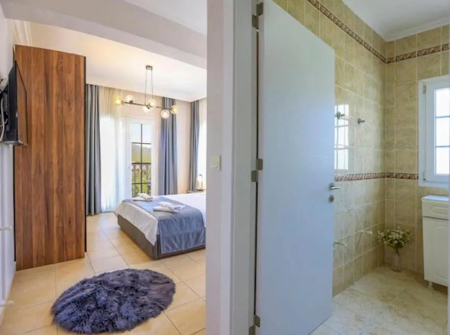 פאטהיה Villa Derin Su