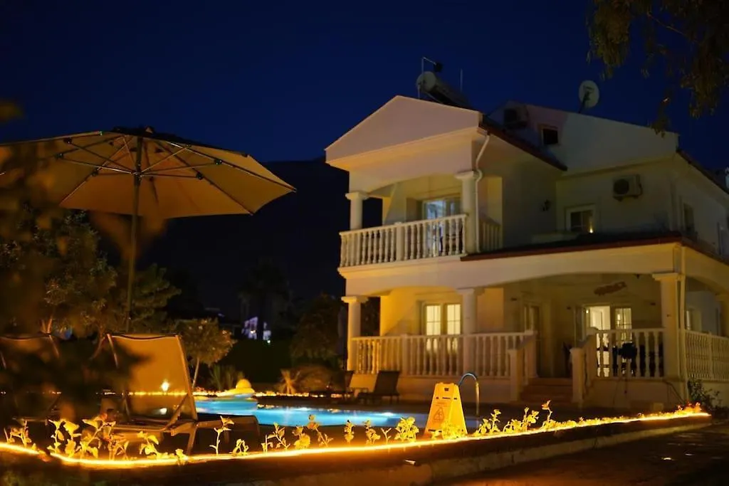 פאטהיה Villa Derin Su טורקיה